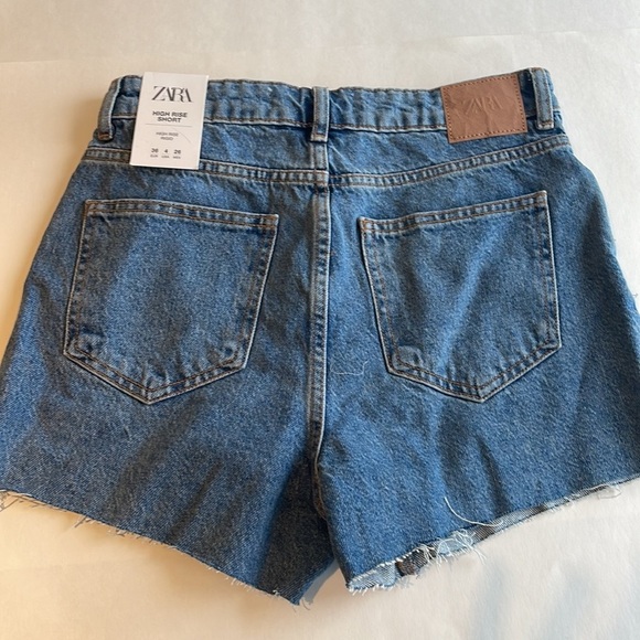 ZARA Denim Shorts with Jewel Button Mid-Blue Size NWT Size 4 - Picture 5 of 5
